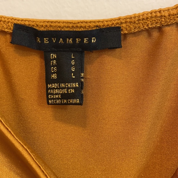 Cute dark gold dress! Fits small/medium - Picture 6 of 8